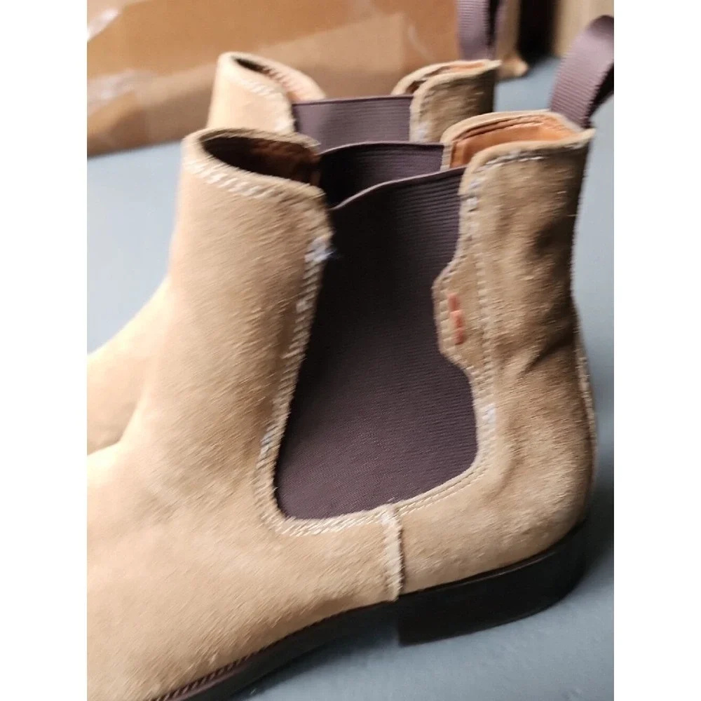 Steve Madden Men's 9.5M Suede Chukka Boots in Beige and Dark Brown Western
